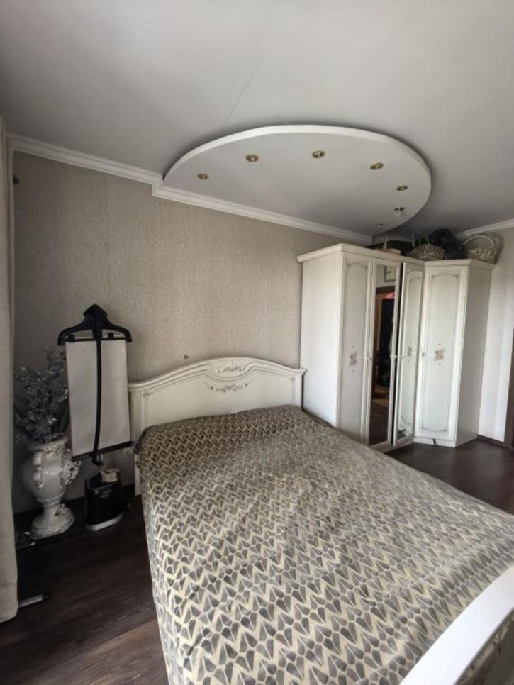 3-комн квартира Орджоникидзе, 162