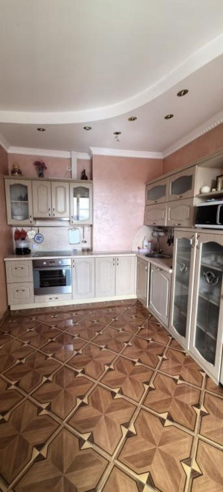 2-комн квартира Волховстроя, 94