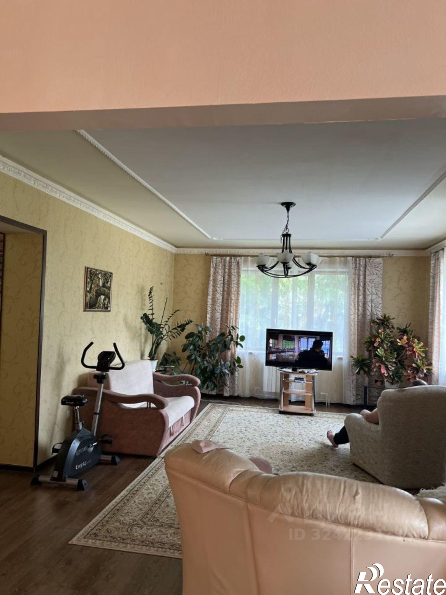 Купить дачу, дом, коттедж за 23 500 000 рублей на Широкая улица, 36