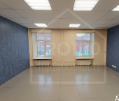 офис 27 кв м, этаж 1/5 р-н. Центральный,Гагарина улица,8/1