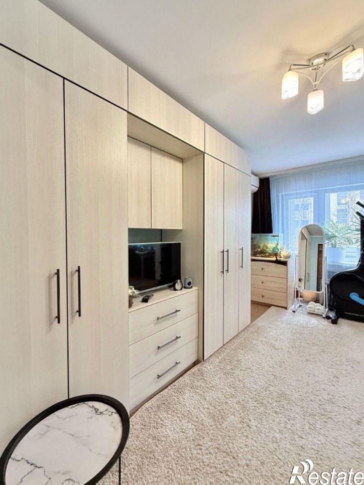 3-комн квартира улица Багратиона, 11Б,  д. 11Б
