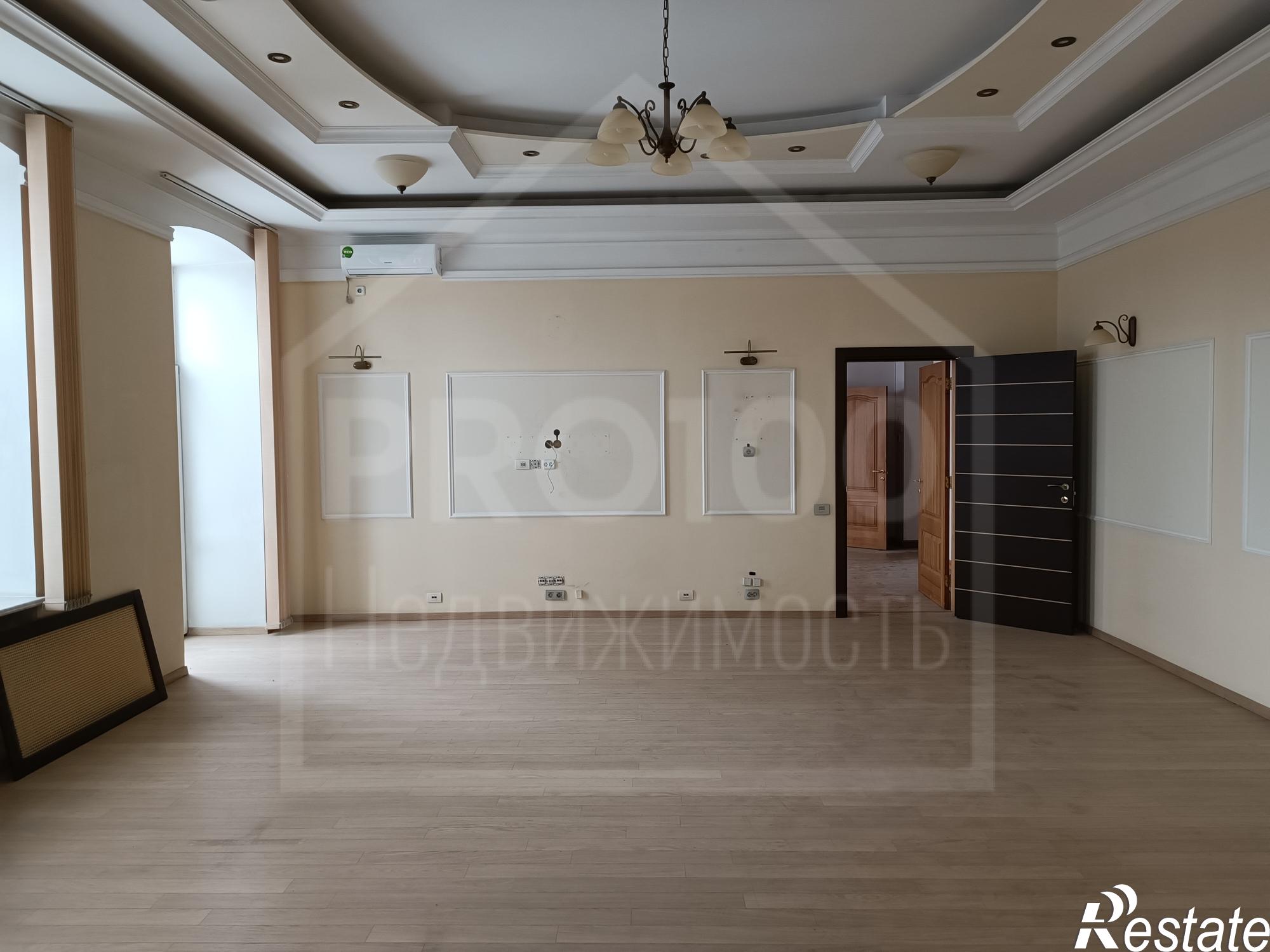 Сдать офис, помещение под офис за 1 000 000 рублей на Гагарина улица,36