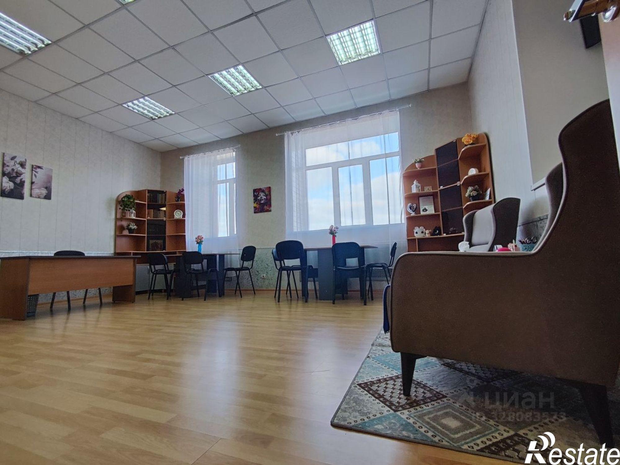 Купить офис, помещение под офис за 6 650 010 рублей на проспект Карла Маркса