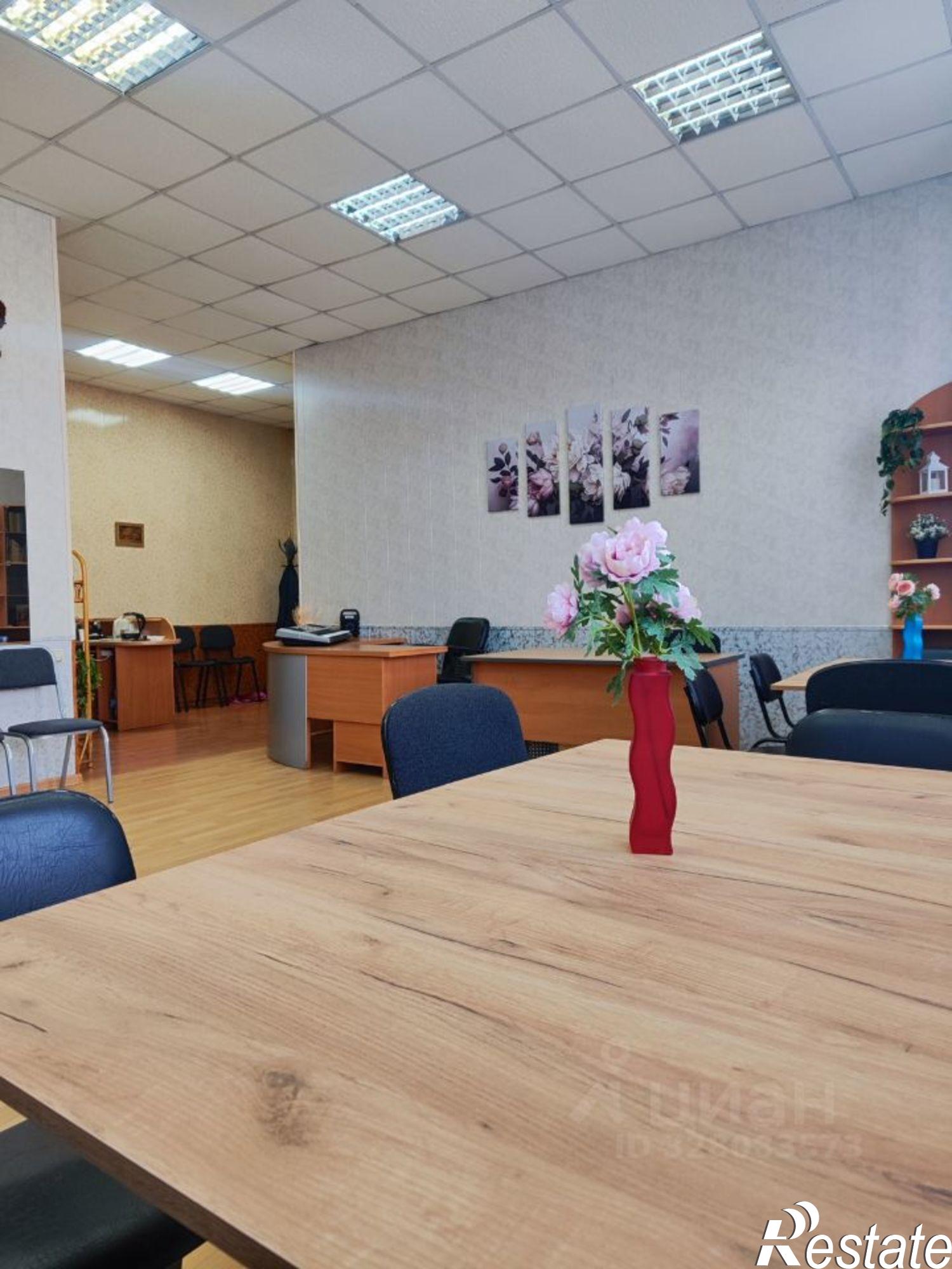 Купить офис, помещение под офис за 6 650 010 рублей на проспект Карла Маркса