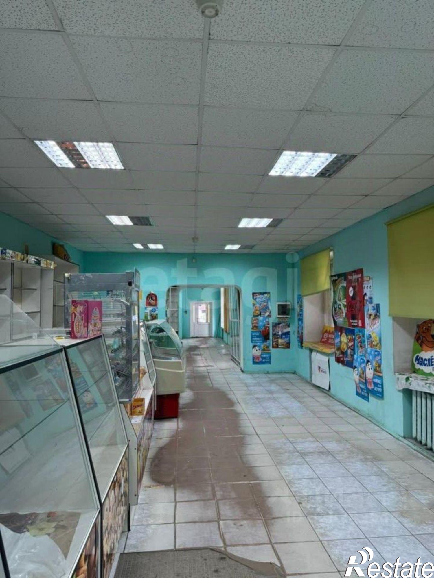 Купить торговое помещение за 27 000 300 рублей на улица Яковлева