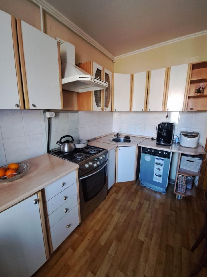 3-комн квартира пр-кт Культуры, 17