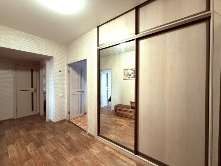 3-комн квартира ул Красный Путь, 28