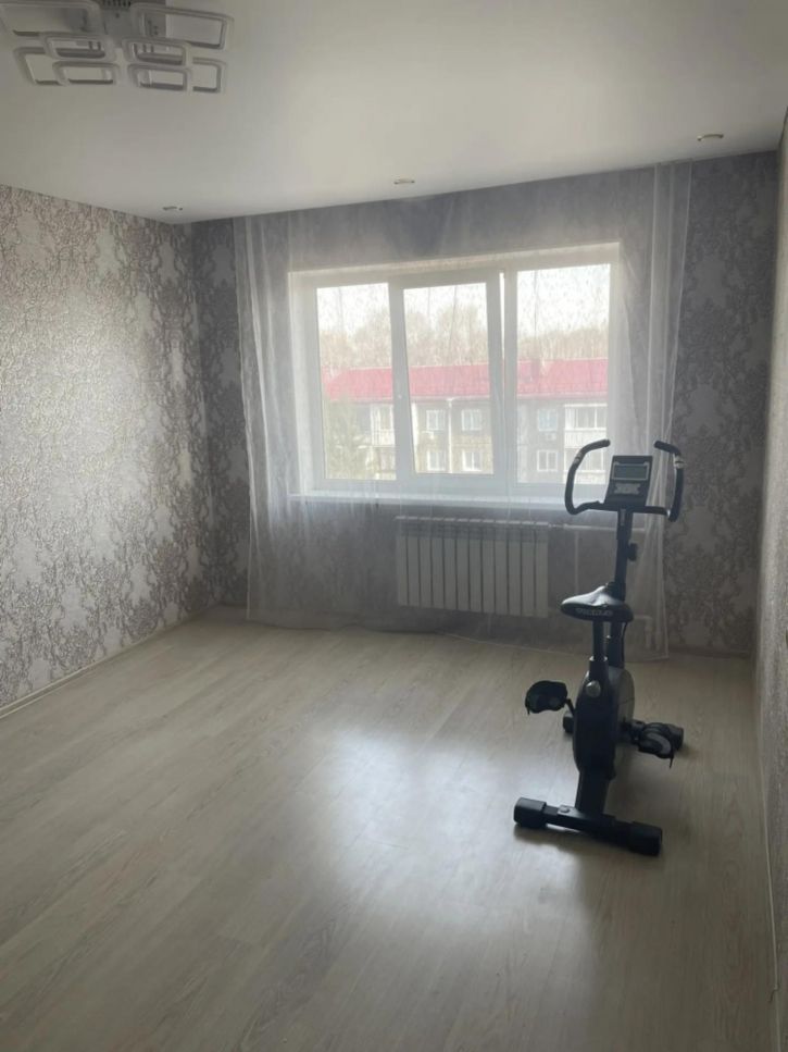 3-комн квартира ул Волгоградская, 14
