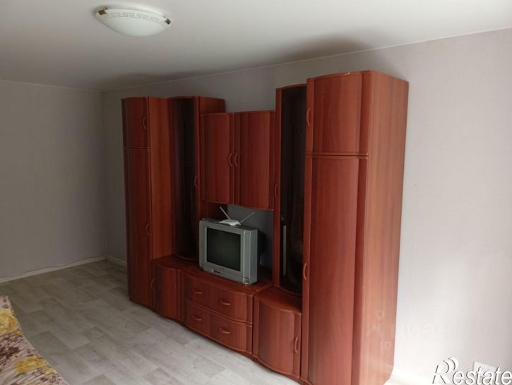 1-комн квартира Космический пр-кт, 101 1,  д. 101 1,  к. 1