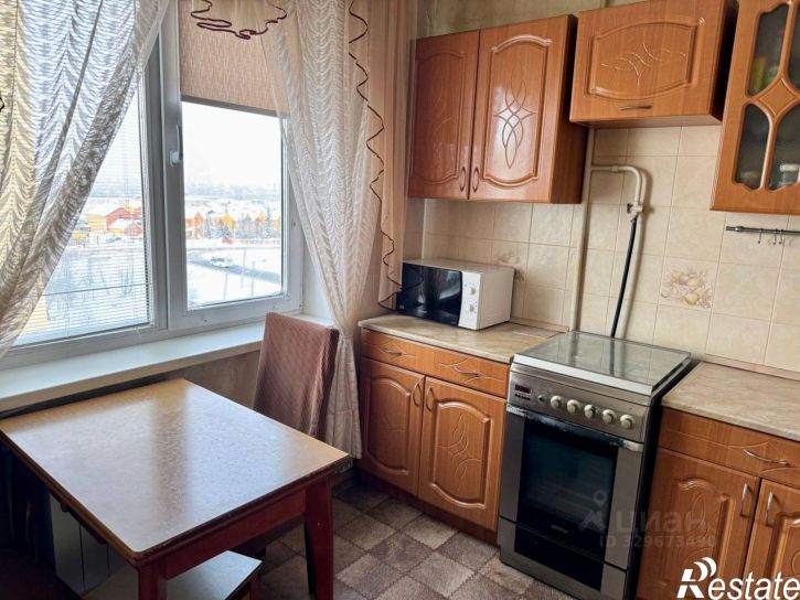 2-комн квартира улица Ярослава Гашека, 11/2,  д. 11/2