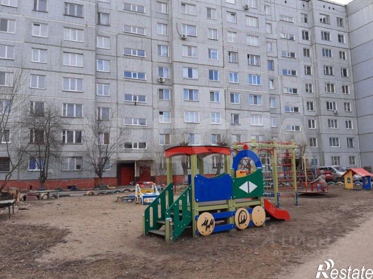 4-комн квартира 2-я Железнодорожная улица, 5,  д. 5