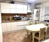 2-комн, 50кв м, этаж 2/5 ул Южная, 97