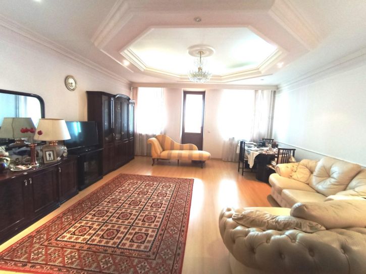 3-комн квартира ул Орджоникидзе, 13/1