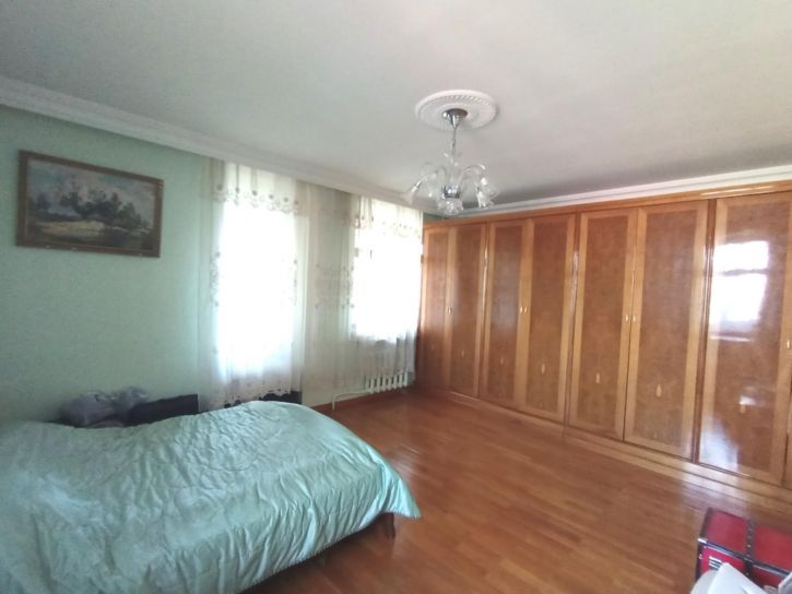 3-комн квартира ул Орджоникидзе, 13/1