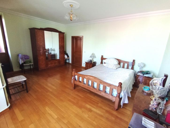 3-комн квартира ул Орджоникидзе, 13/1