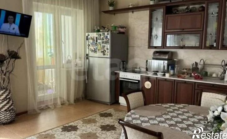 3-комн квартира ул Волховстроя, 94,  д. 94