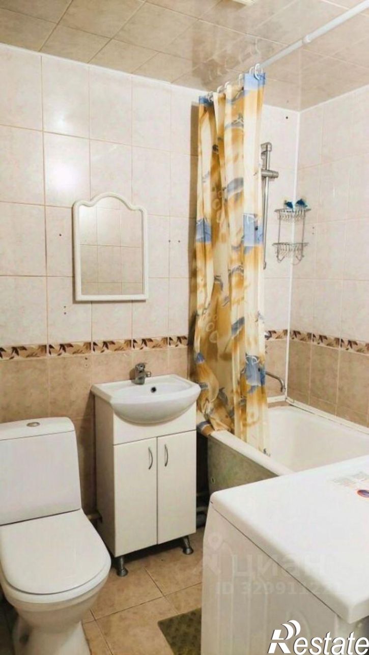 2-комн квартира ул Дмитриева, 15/5,  д. 15/5