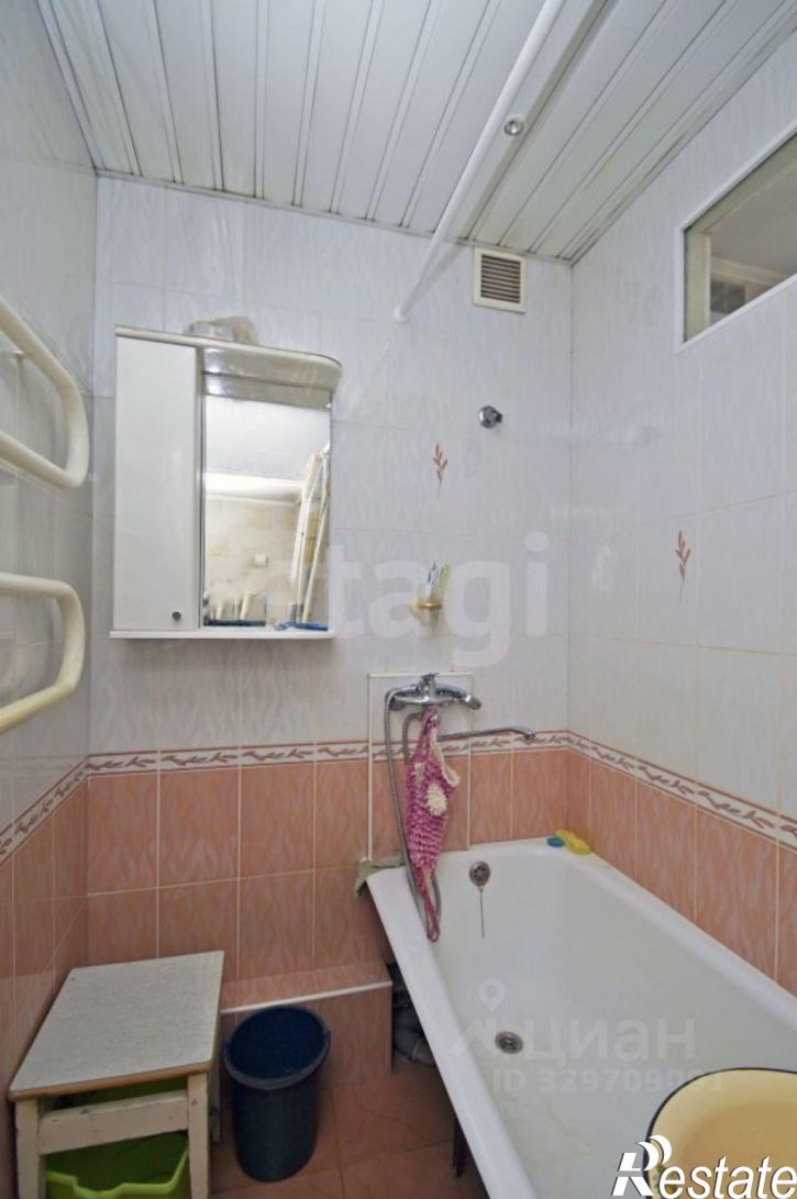 3-комн квартира ул 75 Гвардейской бригады, 7,  д. 7