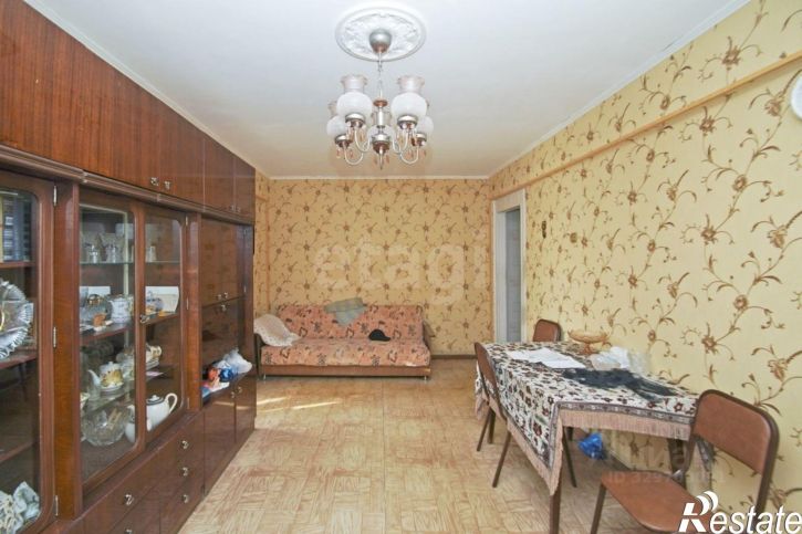 3-комн квартира ул 75 Гвардейской бригады, 7,  д. 7