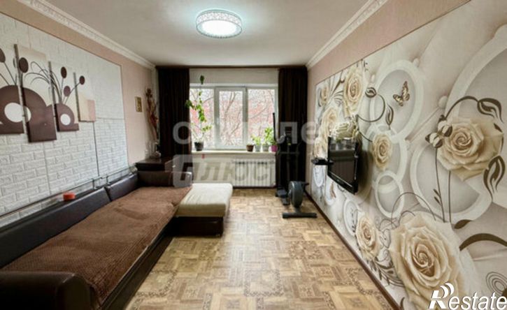 1-комн квартира Космический пр-кт, 105,  д. 105