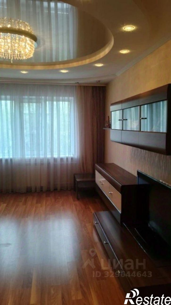 3-комн квартира ул Гашека, 20,  д. 20