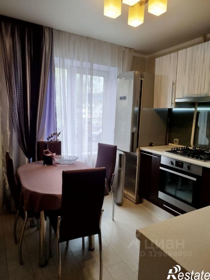 2-комн квартира ул 20 лет РККА, 208,  д. 208