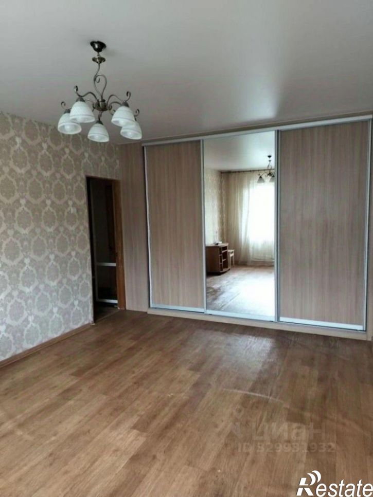 2-комн квартира пр-кт Комарова, 1,  д. 1