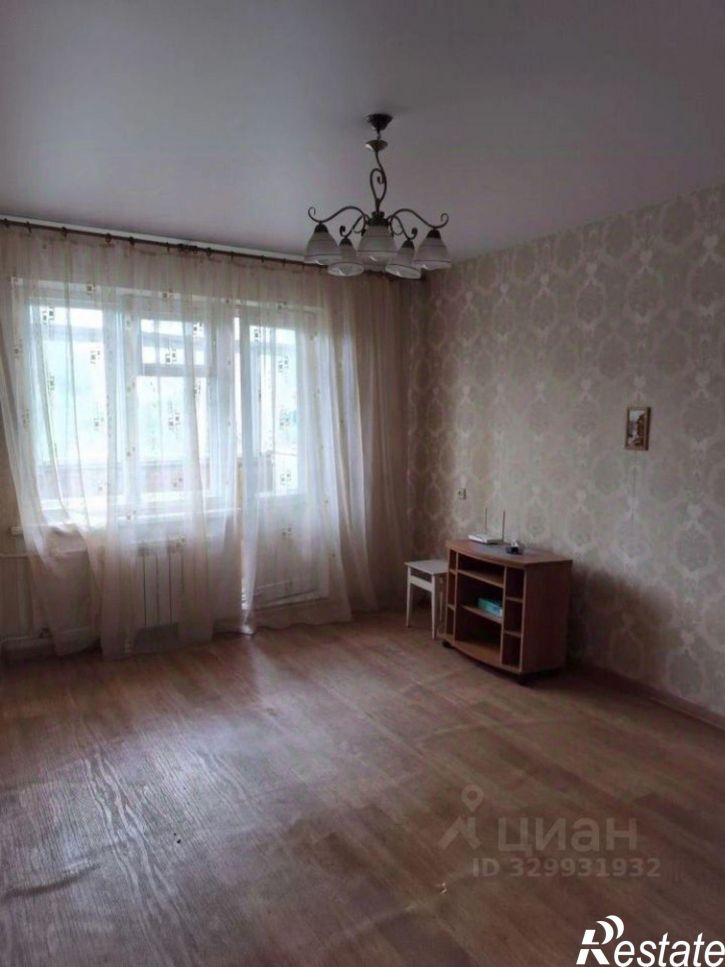 2-комн квартира пр-кт Комарова, 1,  д. 1