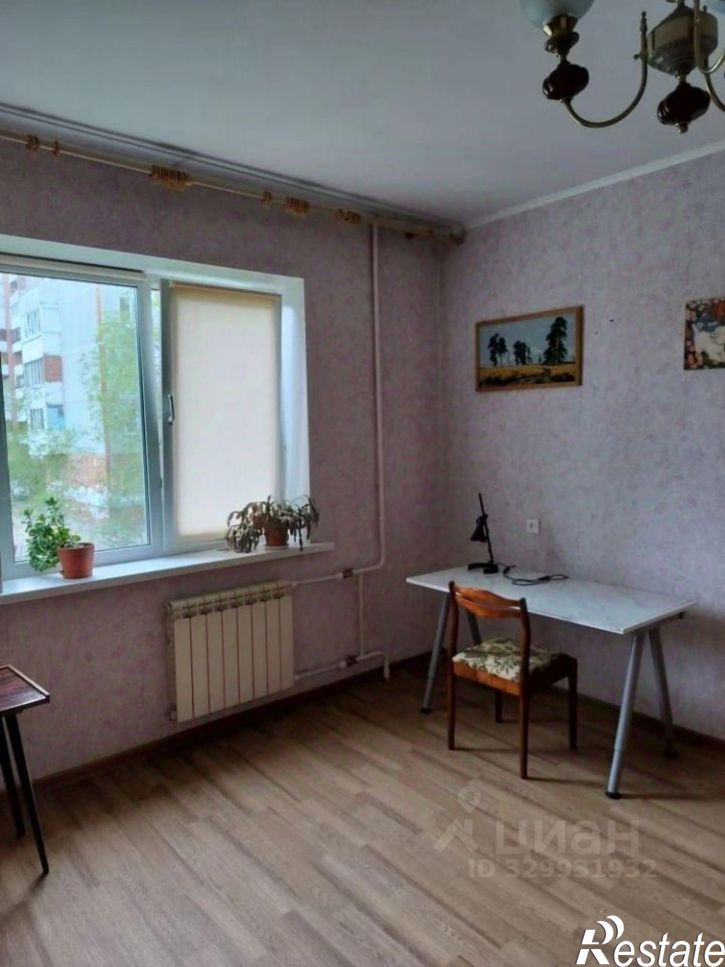 2-комн квартира пр-кт Комарова, 1,  д. 1