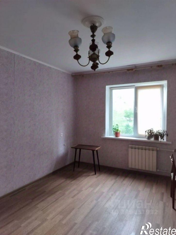 2-комн квартира пр-кт Комарова, 1,  д. 1