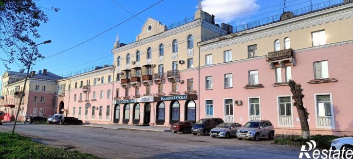 3-комн квартира ул 11-я Линия, 185,  д. 185