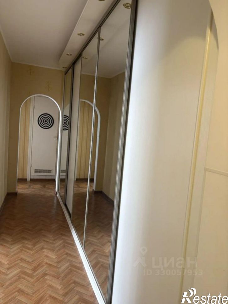 3-комн квартира ул 70 лет Октября, 13/2,  д. 13/2