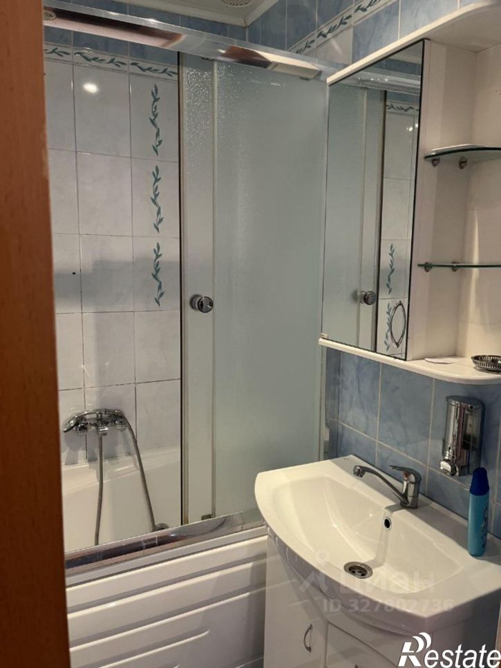 3-комн квартира ул Новокирпичная, 5,  д. 5