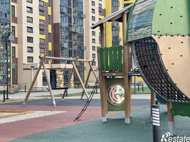 2-комн квартира в новом доме микрорайон Заозёрный, улица Сергея Тюленина, 6