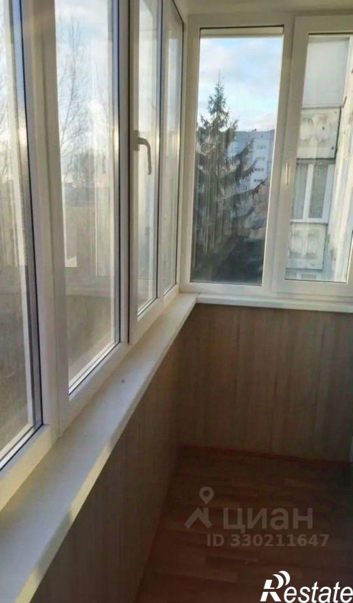 1-комн квартира пр-кт Комарова, 27,  д. 27