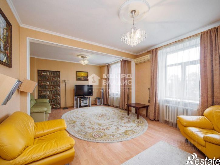 3-комн квартира Интернациональная улица, 35,  д. 35