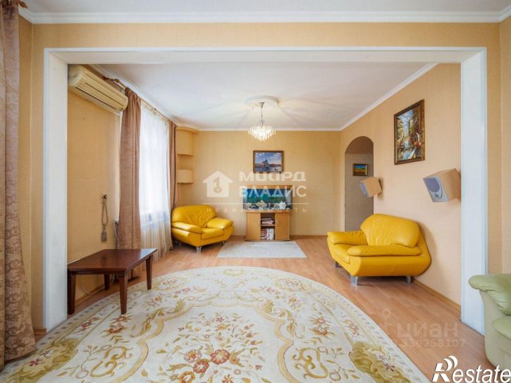 3-комн квартира Интернациональная улица, 35,  д. 35
