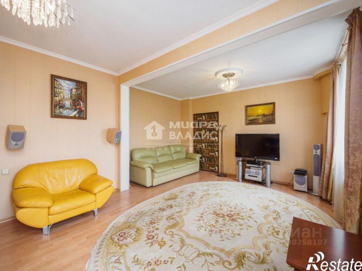 3-комн квартира Интернациональная улица, 35,  д. 35