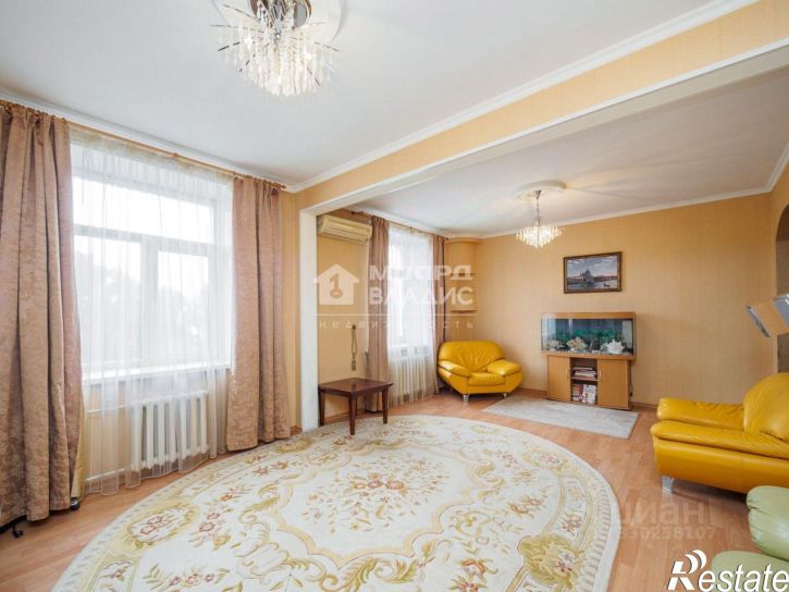 3-комн квартира Интернациональная улица, 35,  д. 35