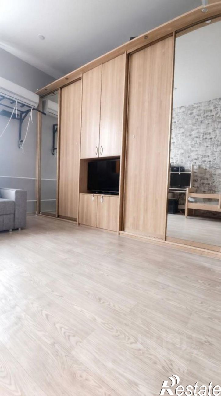 1-комн квартира ул Профинтерна, 10,  д. 10