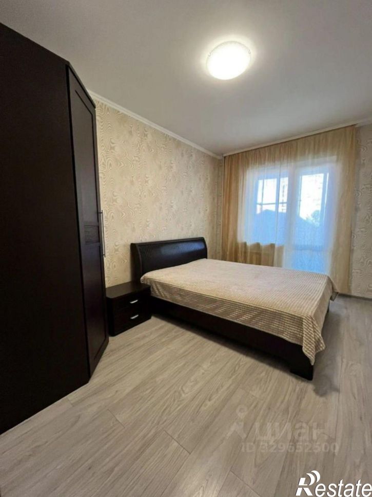 3-комн квартира улица 5-й Армии, 10/1,  д. 10/1