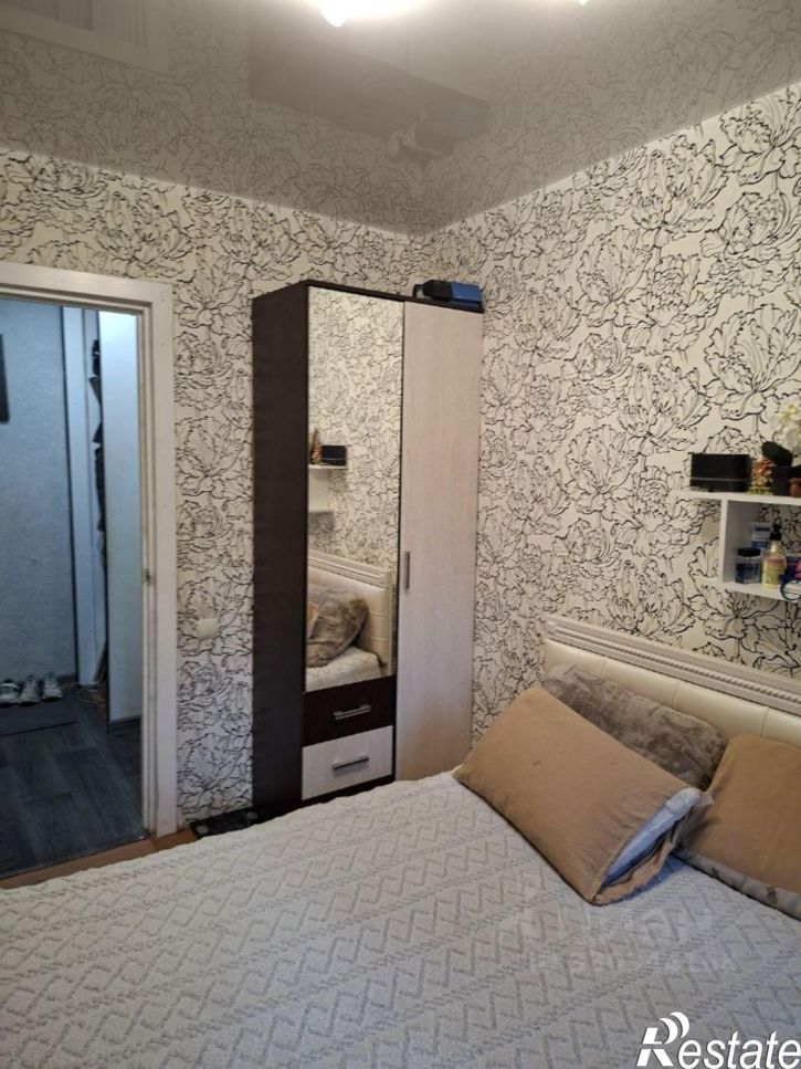 2-комн квартира ул 4-я Линия, 242,  д. 242
