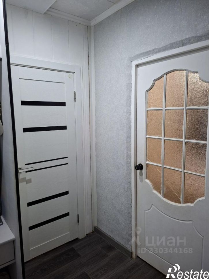 2-комн квартира ул 4-я Линия, 242,  д. 242