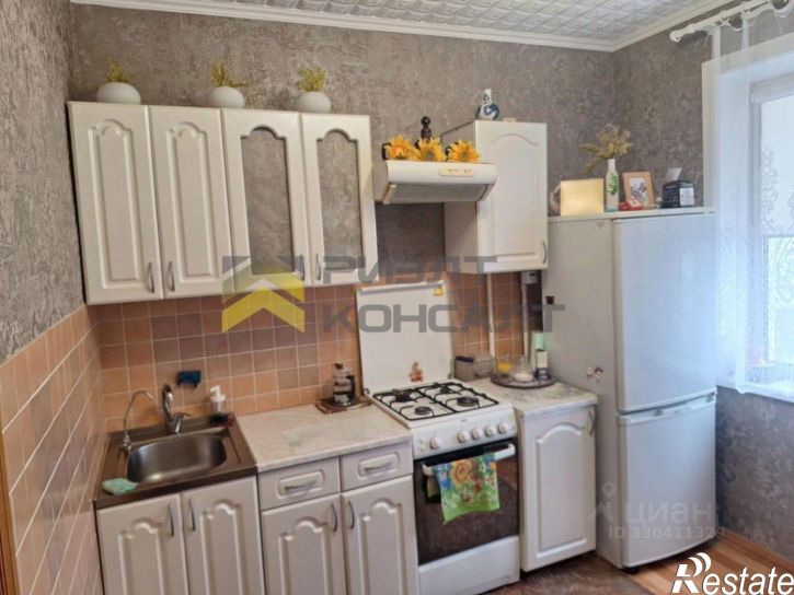 2-комн квартира улица 5-й Армии, 10/1,  д. 10/1