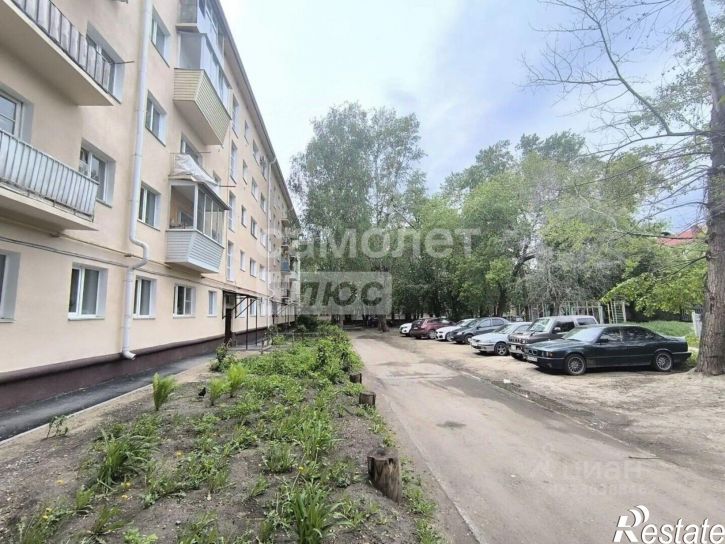 3-комн квартира улица Андрианова, 8,  д. 8