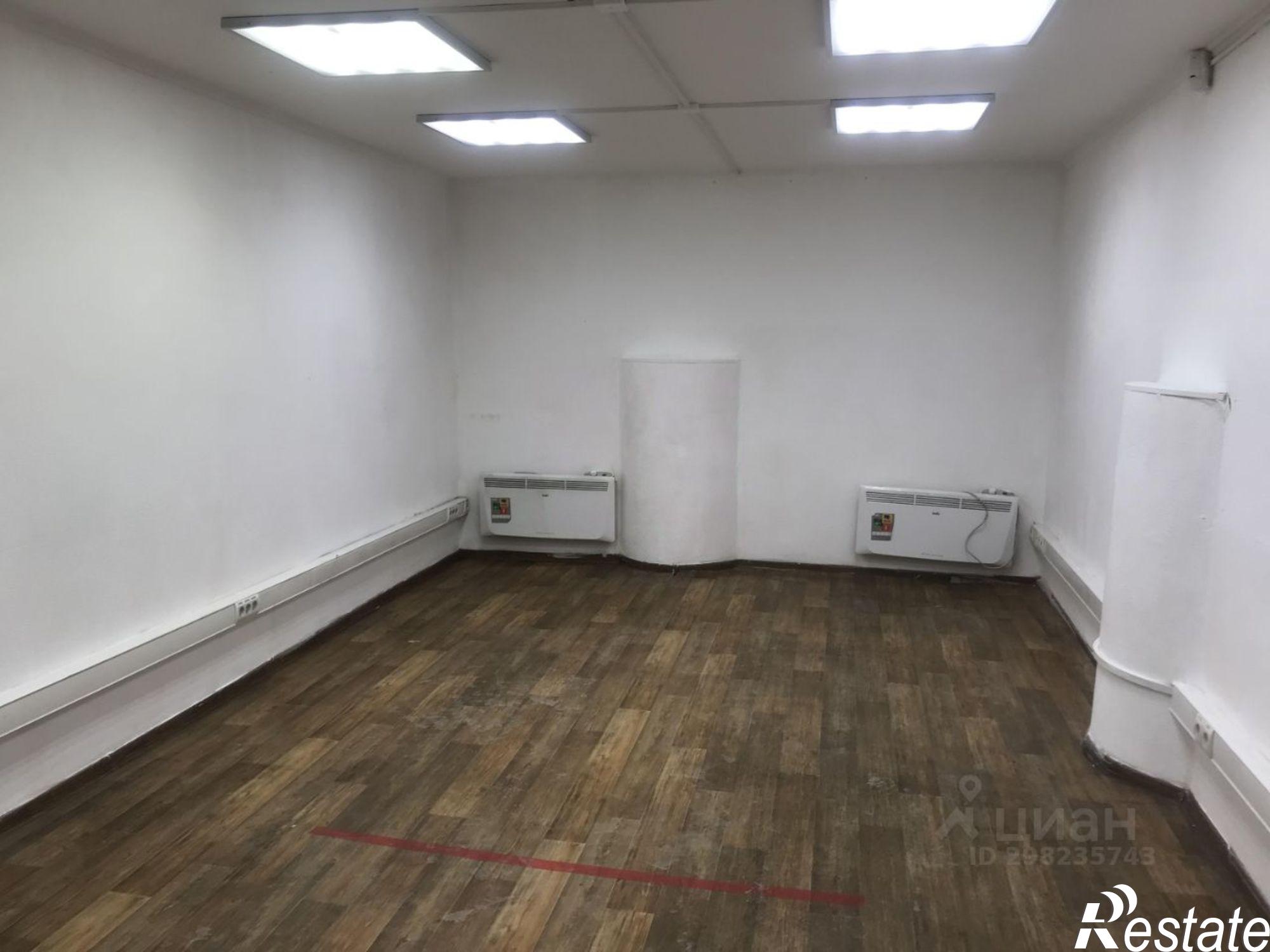 Купить гараж, место в паркинге за 2 188 500 рублей на улица Чапаева, 71