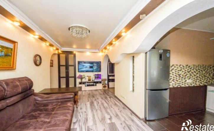 3-комн квартира ул Бархатовой, 11,  д. 11