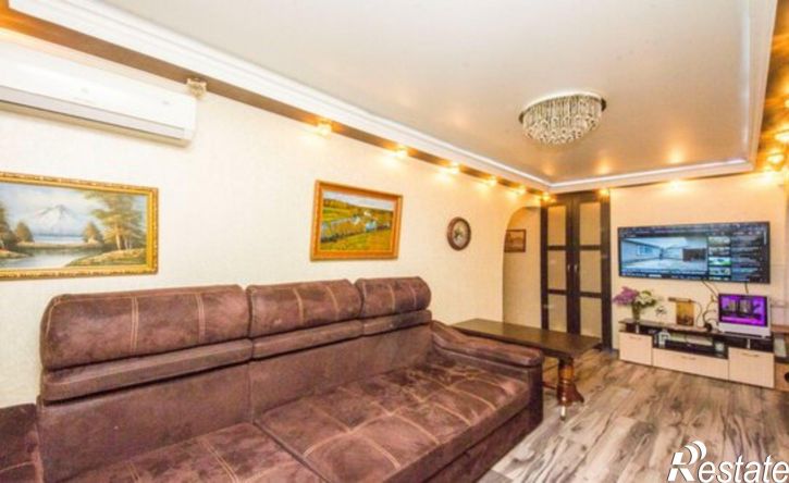 3-комн квартира ул Бархатовой, 11,  д. 11