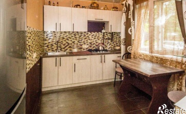 3-комн квартира ул Бархатовой, 11,  д. 11