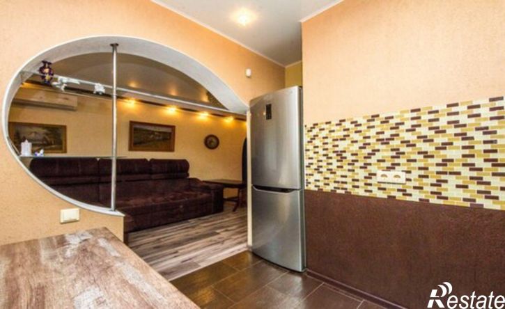 3-комн квартира ул Бархатовой, 11,  д. 11